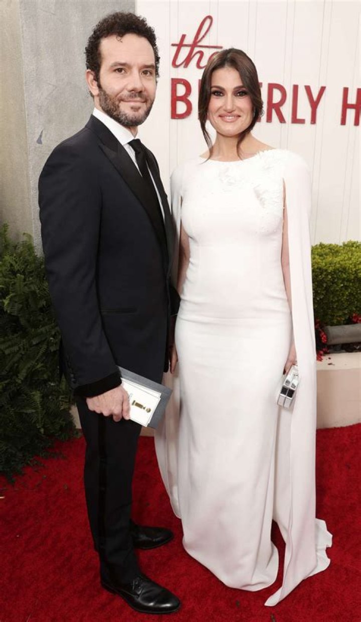 Aaron Lohr, Idina Menzel's Husband