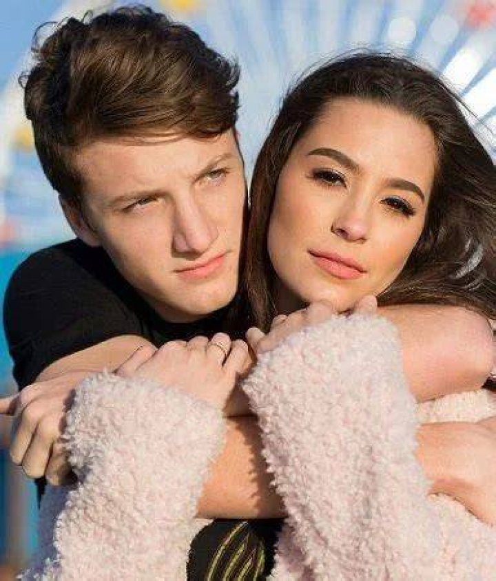 Alexxis Lemire, Jake Short's Girlfriend