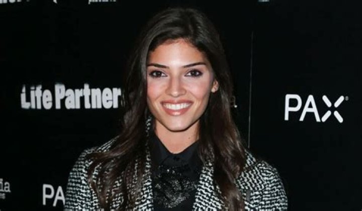 Amanda Setton Net Worth, Age, Height, Bio, Birthday, Wiki!