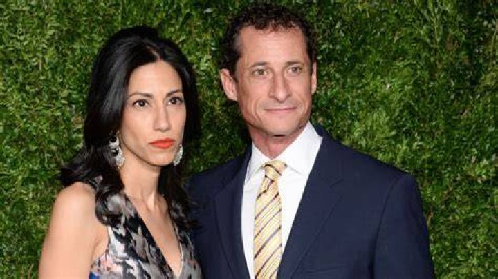 Anthony Weiner Wife, Divorce, Son, Wiki, Net Worth, Height, Girlfriend