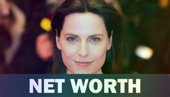 Antje Traue net worth