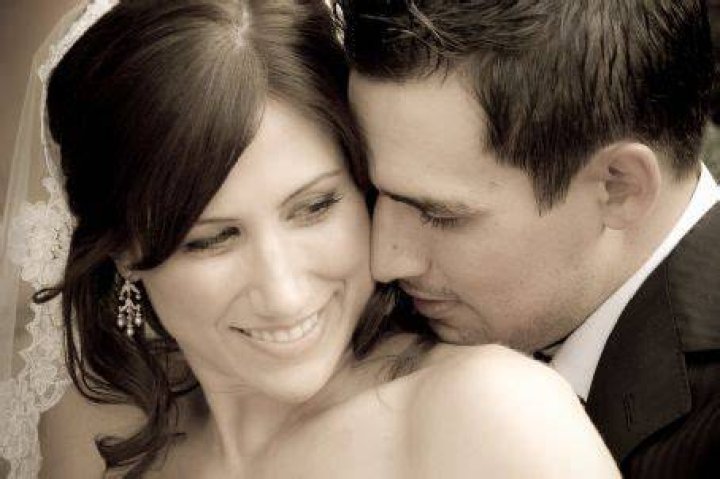 Ashley Emling, Jonathan Cheechoo's Wife