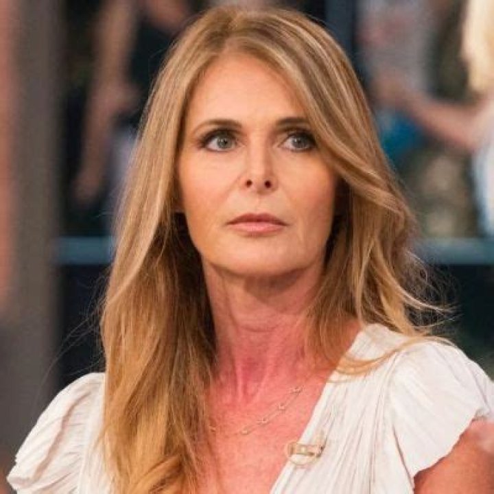 Catherine Oxenberg | Bio, Age, Net Worth, Relationship, Career