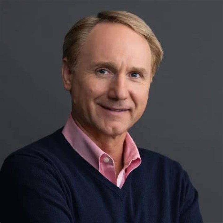 Dan Brown - Net Worth, Age, Height, Birthday, Bio, Wiki!