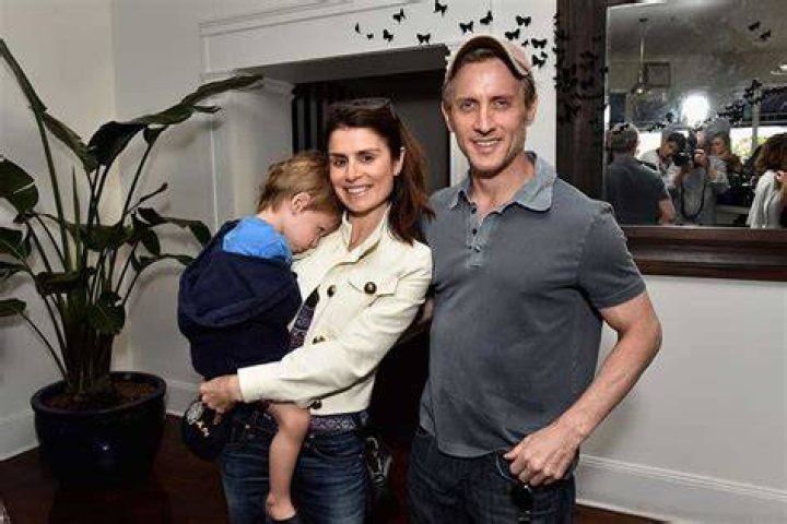 Flo Pesenti, Dan Abrams's Girlfriend