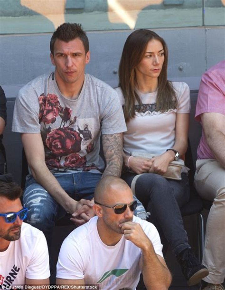 Ivana Mikuli?, Mario Mandzukic's Girlfriend