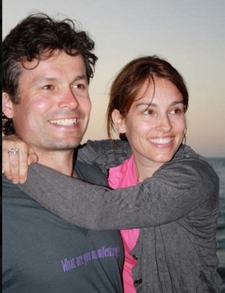 Olivier Giner, Amy Jo Johnson's Husband