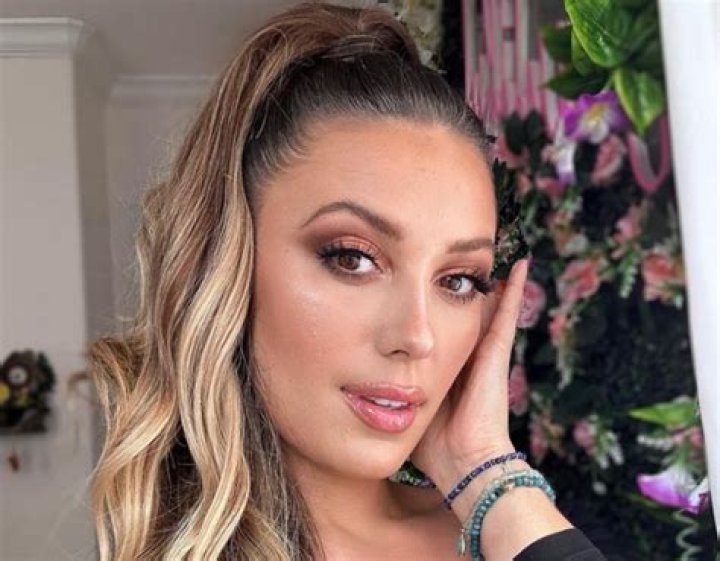Ruby Lyn - Net Worth, Age, Height, Birthday, Bio, Wiki!