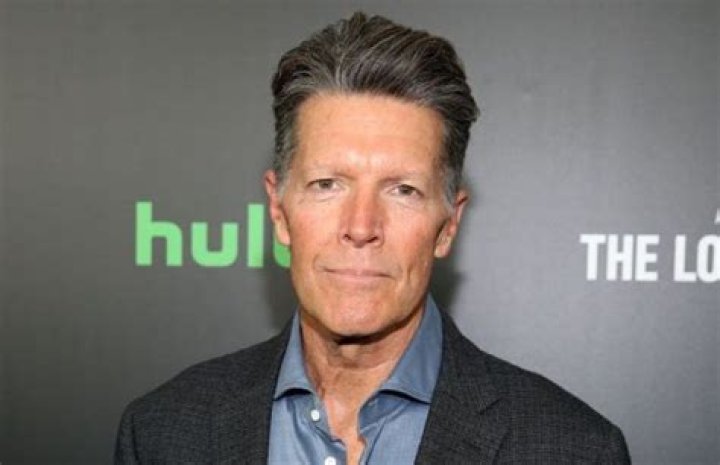 Stone Phillips Net Worth, Age, Height, Bio, Birthday, Wiki!