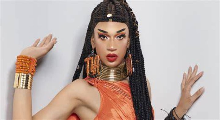 Tia Kofi