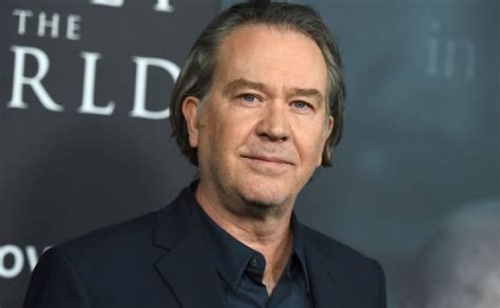 Timothy Hutton Net Worth, Age, Height, Bio, Birthday, Wiki!